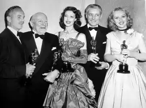 Celeste Holm falece aos 95 anos 1 oscar1