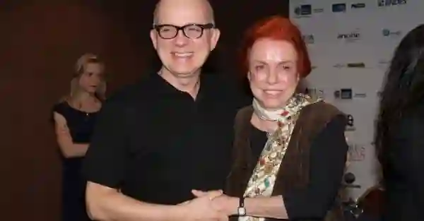 o-diretor-bruno-barreto-e-a-produtora-lucy-barreto-sao-os-responsaveis-pela-criacao-de-flores-raras-historia-de-amor-interpretada-por-gloria-pires o diretor bruno barreto e a produtora lucy barreto sao os responsaveis pela criacao de flores raras historia de amor interpretada por gloria pires