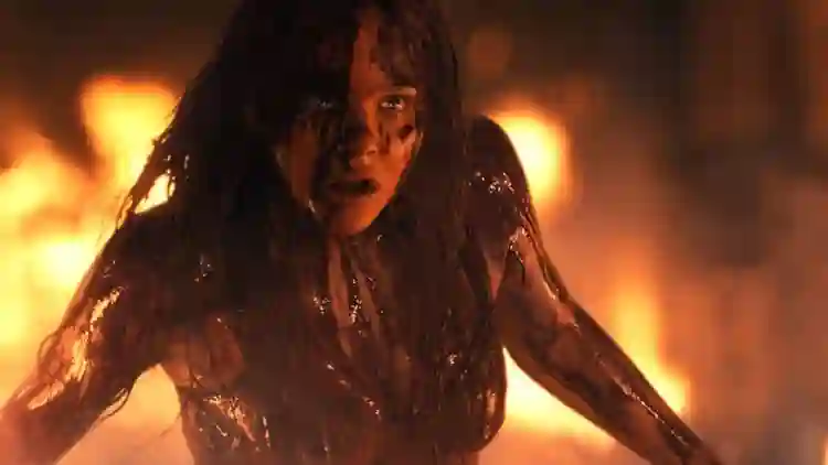 20190716 carrie a estranha 2013 papo de cinema