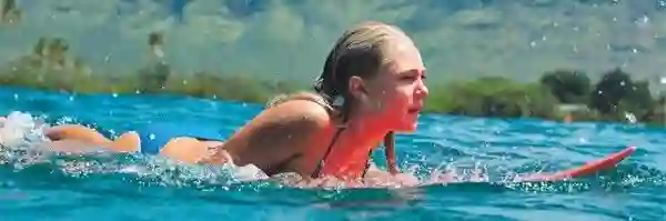 20150611 soul surfer papo de cinema e1434061907922