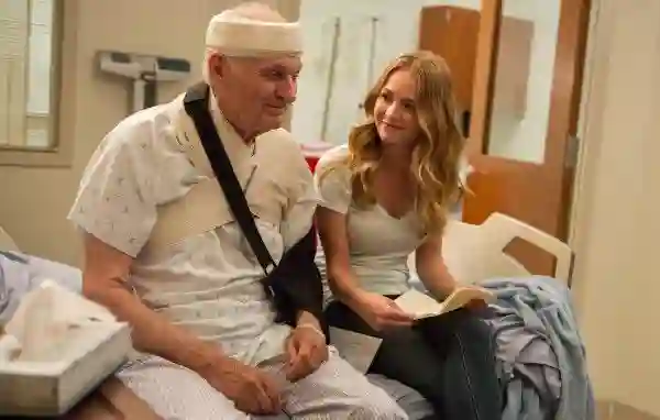 01-alan-alda-e-britt-robertson-uma-longa-jornada-papo-de-cinema 20150731 01 alan alda e britt robertson uma longa jornada papo de cinema1 e1438363793762