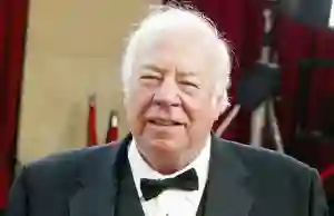 GEORge-kennedy-papo-de-cinema