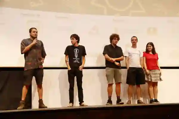 26º Cine Ceará #02 :: Curtas em evidência 3 Equipe do curta-metragem "Quando é Lá Fora". Foto Chico Gadelha