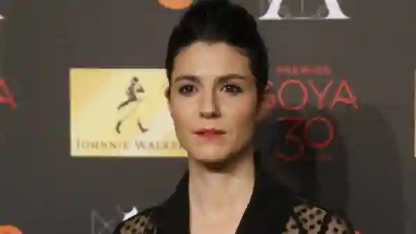 Cine Ceará 2016 :: A atriz espanhola Iraia Elias fala sobre Avó 3 A atriz na cerimônia do Goya