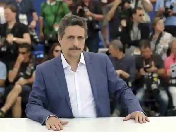 Aquarius :: Entrevista exclusiva com Kleber Mendonça Filho 6 Apresentando Aquarius em Cannes - Foto Thibault Camus