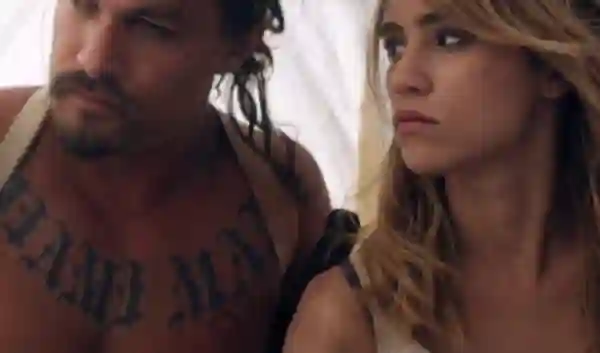 73° Festival de Veneza :: Canibalismo e controvérsia 3 Cena de 'The Bad Batch', com Jason Momoa e Suki Waterhouse