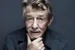 20170130 john hurt in 2015