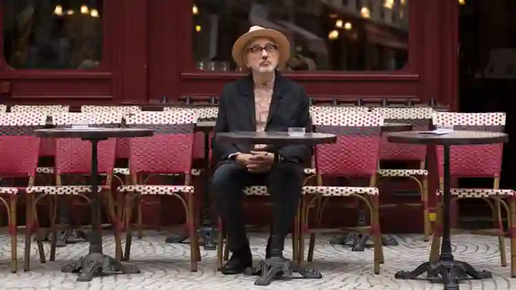 O Paraíso Deve Ser Aqui :: “Busco a euforia de não ter que pensar, apenas sentir”, afirma Elia Suleiman 4 20191218 elia suleiman 01 papo de cinema