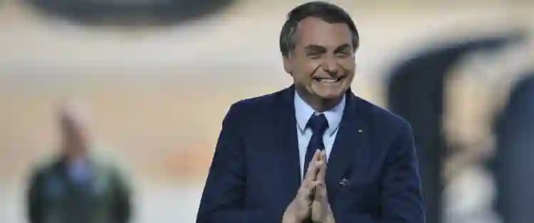 20191229 bolsonaro carrossel