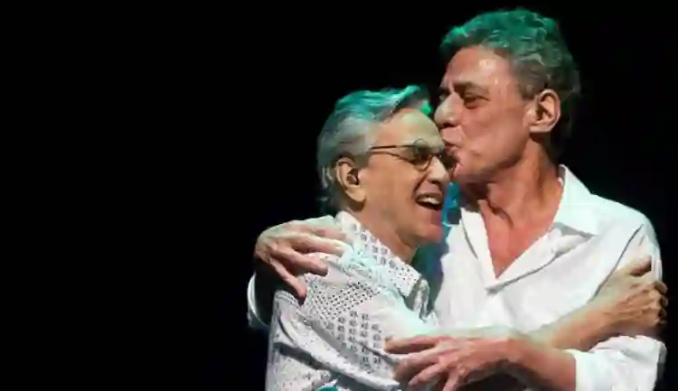 Manifesto de repúdio a Regina Duarte conta com mais de 500 artistas 2 20200511 caetano chico