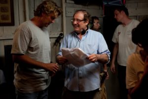 John Schneider e Peter Mackenzie nos bastidores de Doonby (2016)