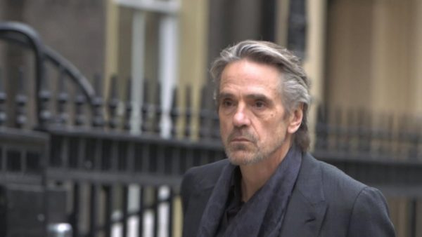 20160815 jeremy irons