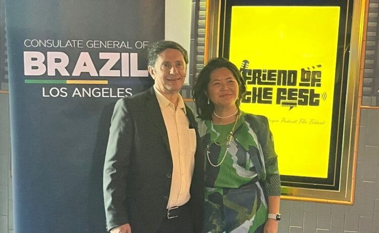 Lúcio Vilar com a embaixadora do Brasil, Fátima Ishitani, que prestigiou a Mostra Fest Aruanda em Los Angeles. Foto/divulgação