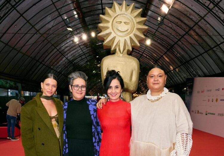 Bruna Linzmeyer, Juliana Rojas, Fernanda Vianna e Mirella Façanha no Festival de Gramado