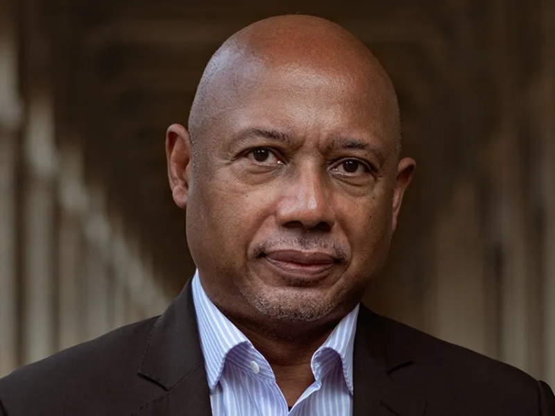 Mostra SP 2024 :: Cineasta haitiano Raoul Peck receberá o Prêmio Humanidade